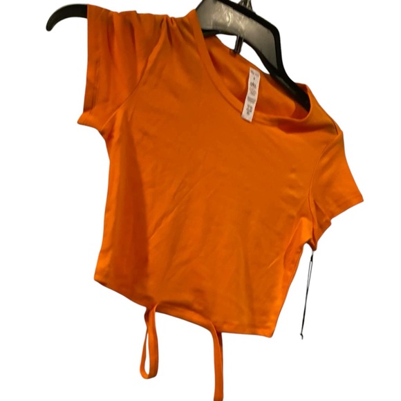 ALO Yoga Tops - NWT Alo Yoga halo crop tee TANGERINE Size S